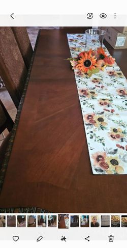 Beautiful Dining table with 8 chairs and matching China cabinet
