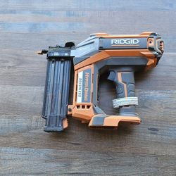 Ridgid 18v 18 gauge cordless brad nailgun 