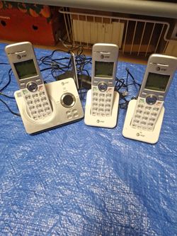 ATT&T 3 PHONES  WITH ANSWERING  MACHINE  GENTLY  USED
