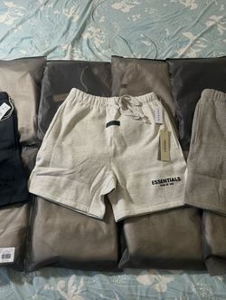 LIGHT OAT ESSENTIALS SHORTS