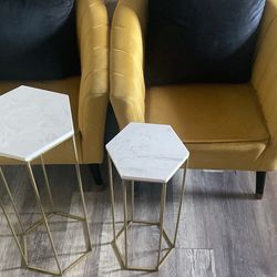 Elegant Gold & White Round Tables