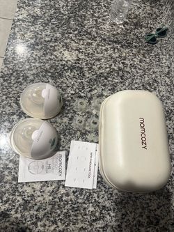 Momcozy breast pump