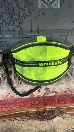 Mystic Majestic X harness for kitesurfing size L