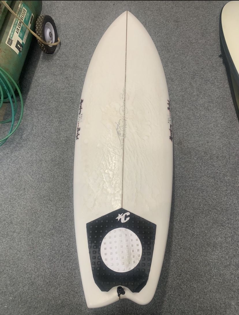 5’5” Micks Tape Goofy W/ MR 2+1