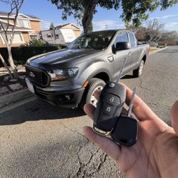 Car Keys/Fobs/Llaves De Autos 