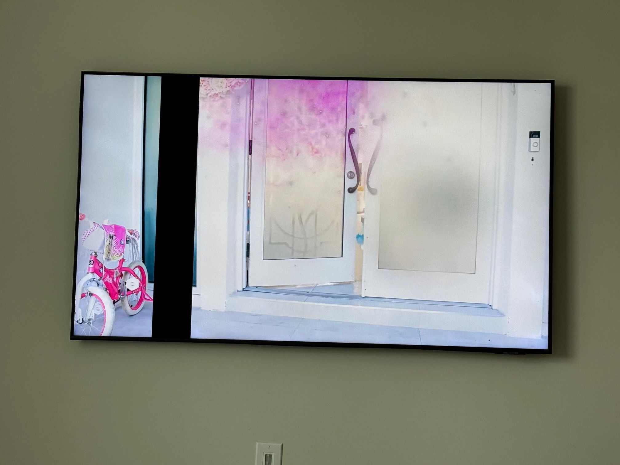 55 Inch Samsung TV (black Line)