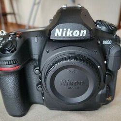 Nikon D850