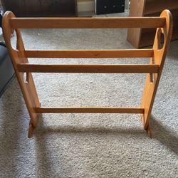 Quilt/blanket Rack