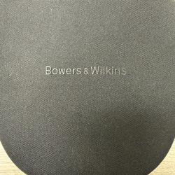 Bowers Wilkins PX8