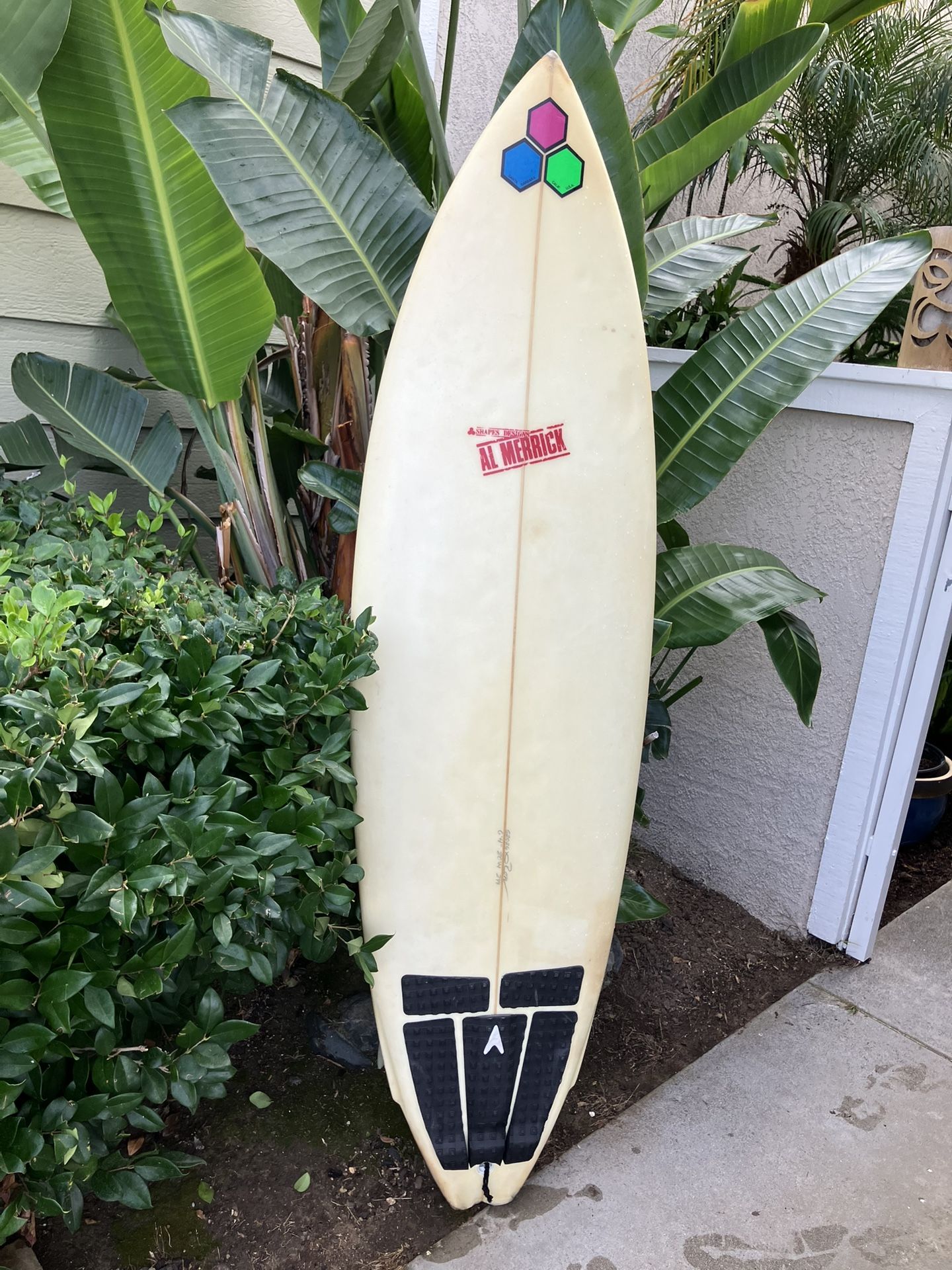 Surfboard 