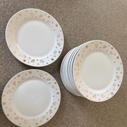 Festive Gold Star & Swirl Plate Set
