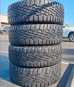 275/70/18 Goodyear vendo un set de llantas usadas excelente condiciones de vida las 4 ✅🤩I am selling a set of used tires, all 4 in excellent living c