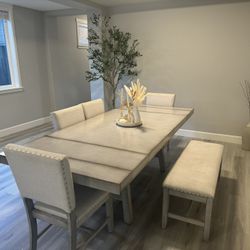 Dining Room Table And Chairs And Bench 