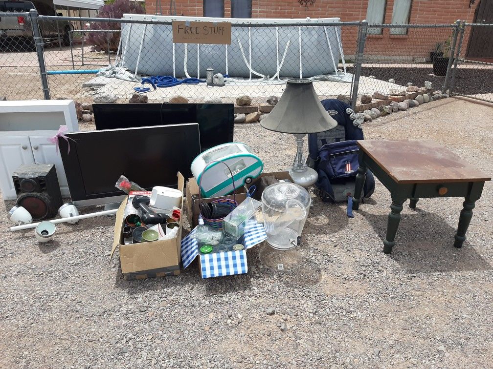Free Stuff on Curb