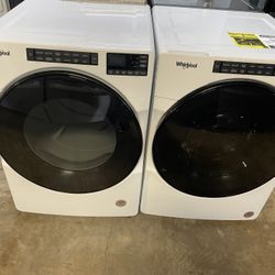 Whirlpool White Front Load W/d