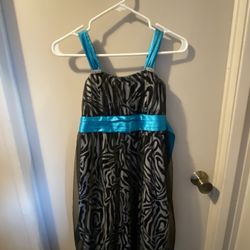 Black And Blue Dress 