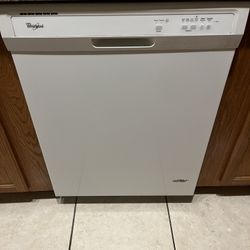 White Whirlpool Dishwasher 