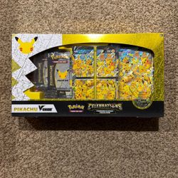 Pokemon Celebrations Premium Playmat Collection Pikachu V-Union