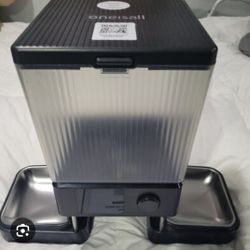 Automatic Cat Feeder
