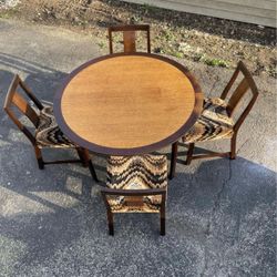 Dining Table and 4 Chairs by Edward Wormley for Dunbar