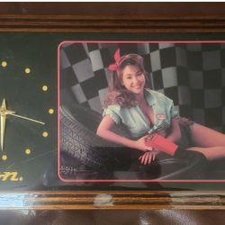 VINTAGE 1991 SNAP-ON COLLECTIBLE WALL CLOCK WITH PLAYMATE CRISTY THOM
