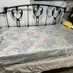 Trundle Bed