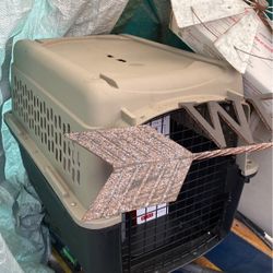 Plastic Kennel 40 Dollars 