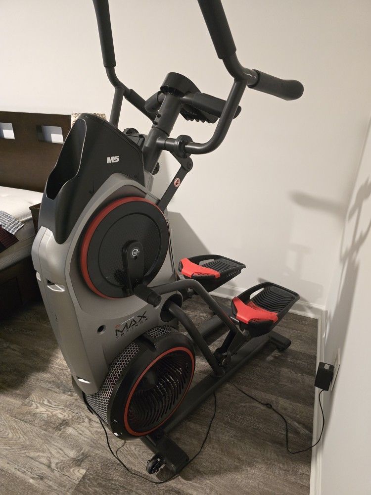Bowflex Max Trainer M5 – Excellent Condition – Low Use – Save Big vs New!
