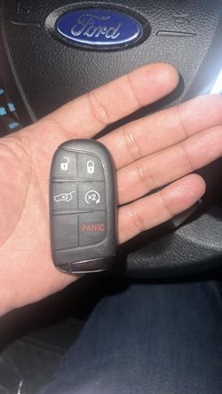 Llaves con control para carros/car key fobs (remotes)