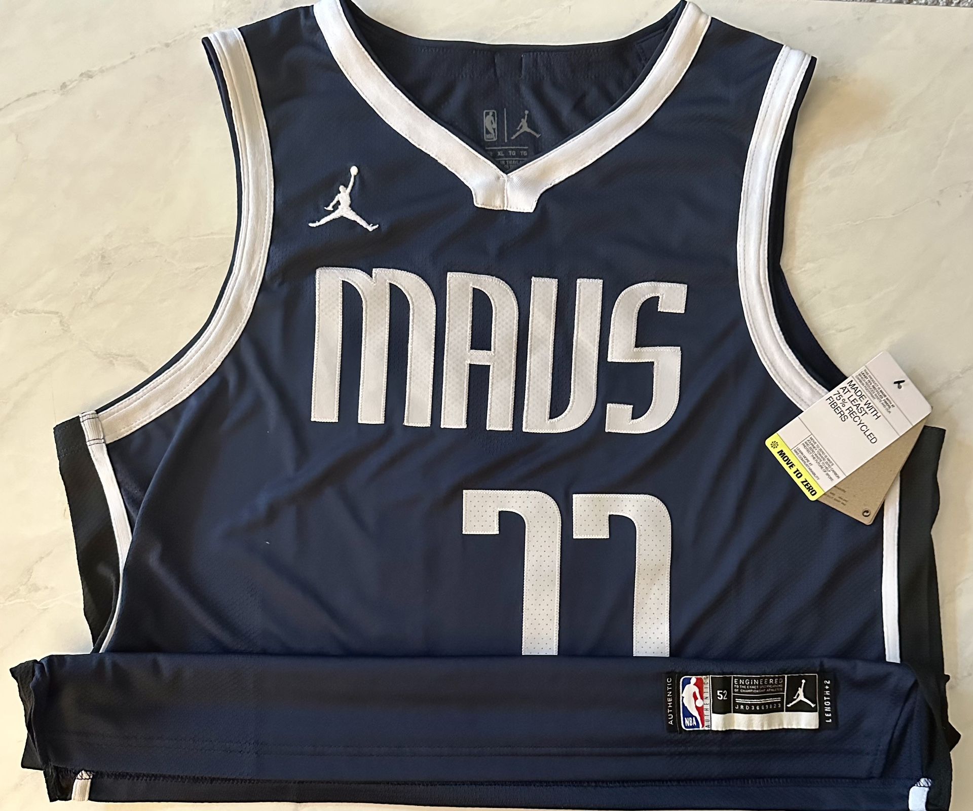 Luka Doncic Jersey Get Ready For Playoff With A New Jersey Fan shop