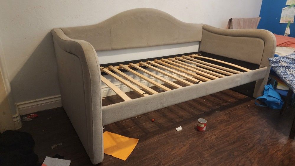 Twin Trundle Bed