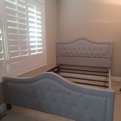 Upholstery Tufted Gray Full Bed Frame