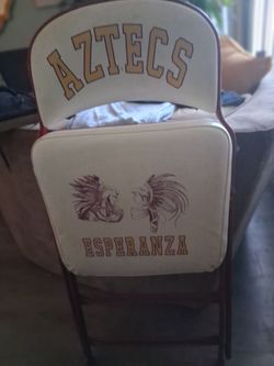 Esperanzs Aztecs basketball chair