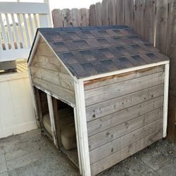 Dog Houses 