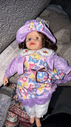 Kinney Victoria Singing Doll (Creepy ahh doll)