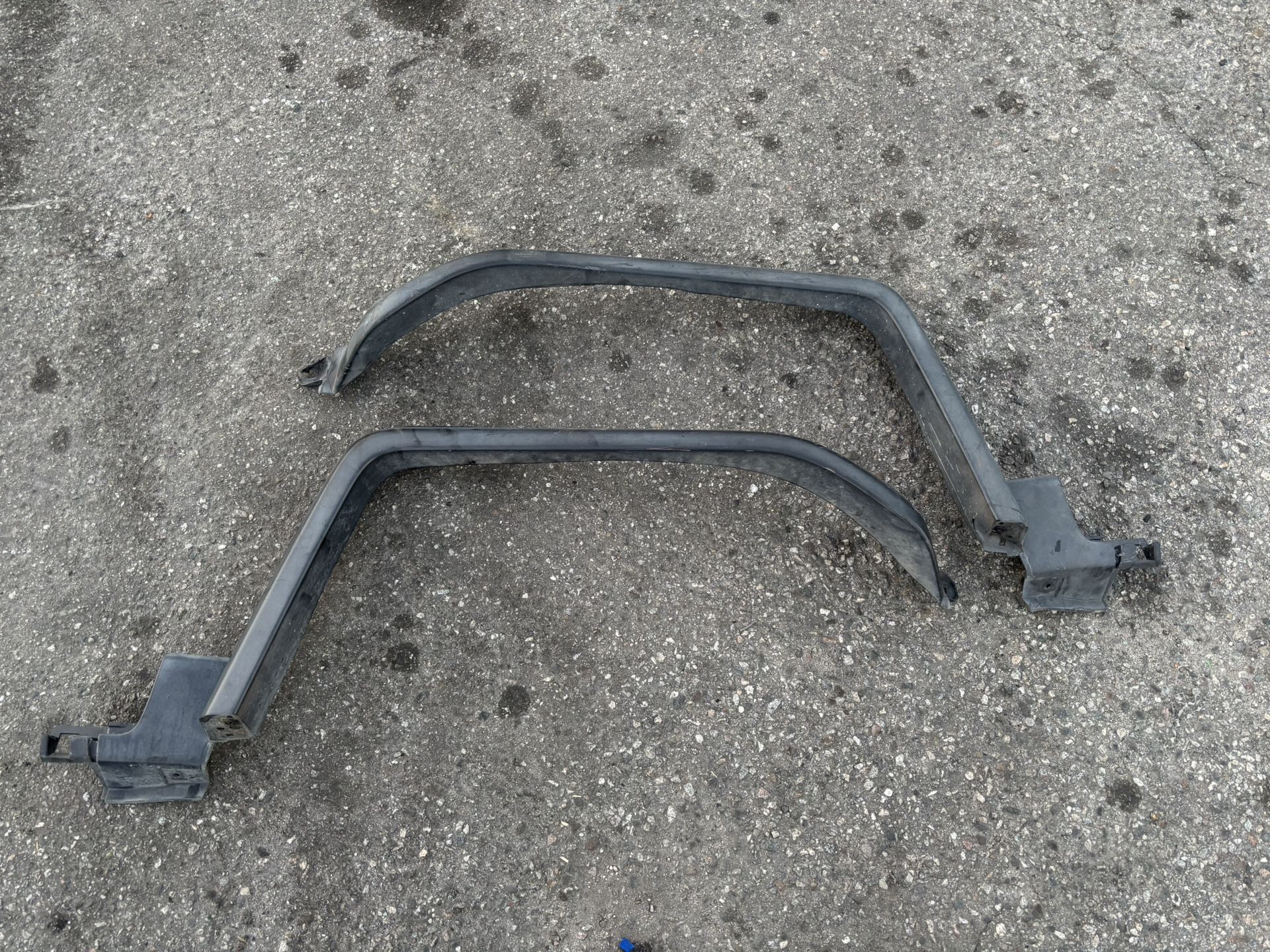 Toyota FJ cruiser fender flare moulding trim