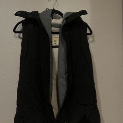 Black Double Layered Hooded Vest M