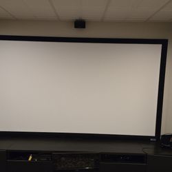 110" Projector Screen Vutec
