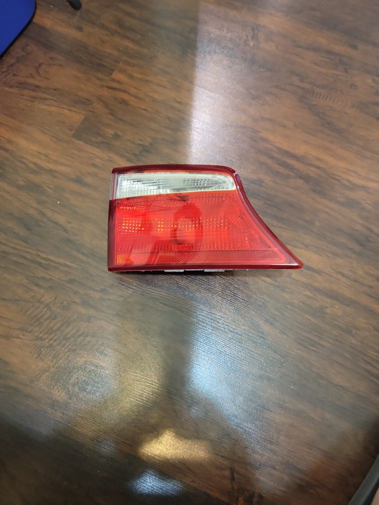 2013-2016 Hyundai Santa Fe Left Tail Light