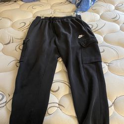 Men’s Nike Cargo Pants Sz Large 