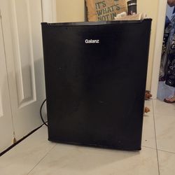 Galanz 2.7 cubic ft mini fridge
