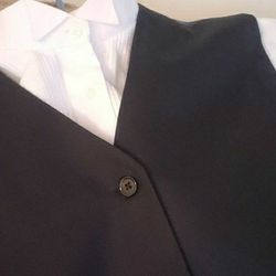 Vest size 17-17 1/2 Used only once for wedding.