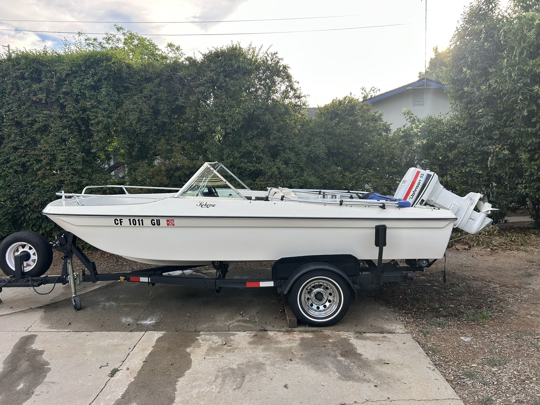 Rinkerbuilt boat with Johnson 55 hp