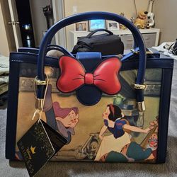 Loungefly Disney Snow White Scenes Cross Body Bag