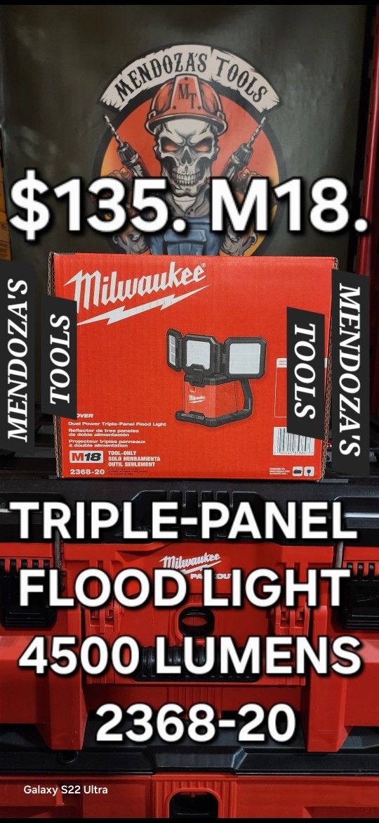 Milwaukee Rover Triple-Panel Flood Light M18