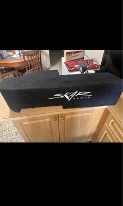 2019-UP Ram 1500 Crew Cab Compatible Single 12" sub box with brand new sub still in box