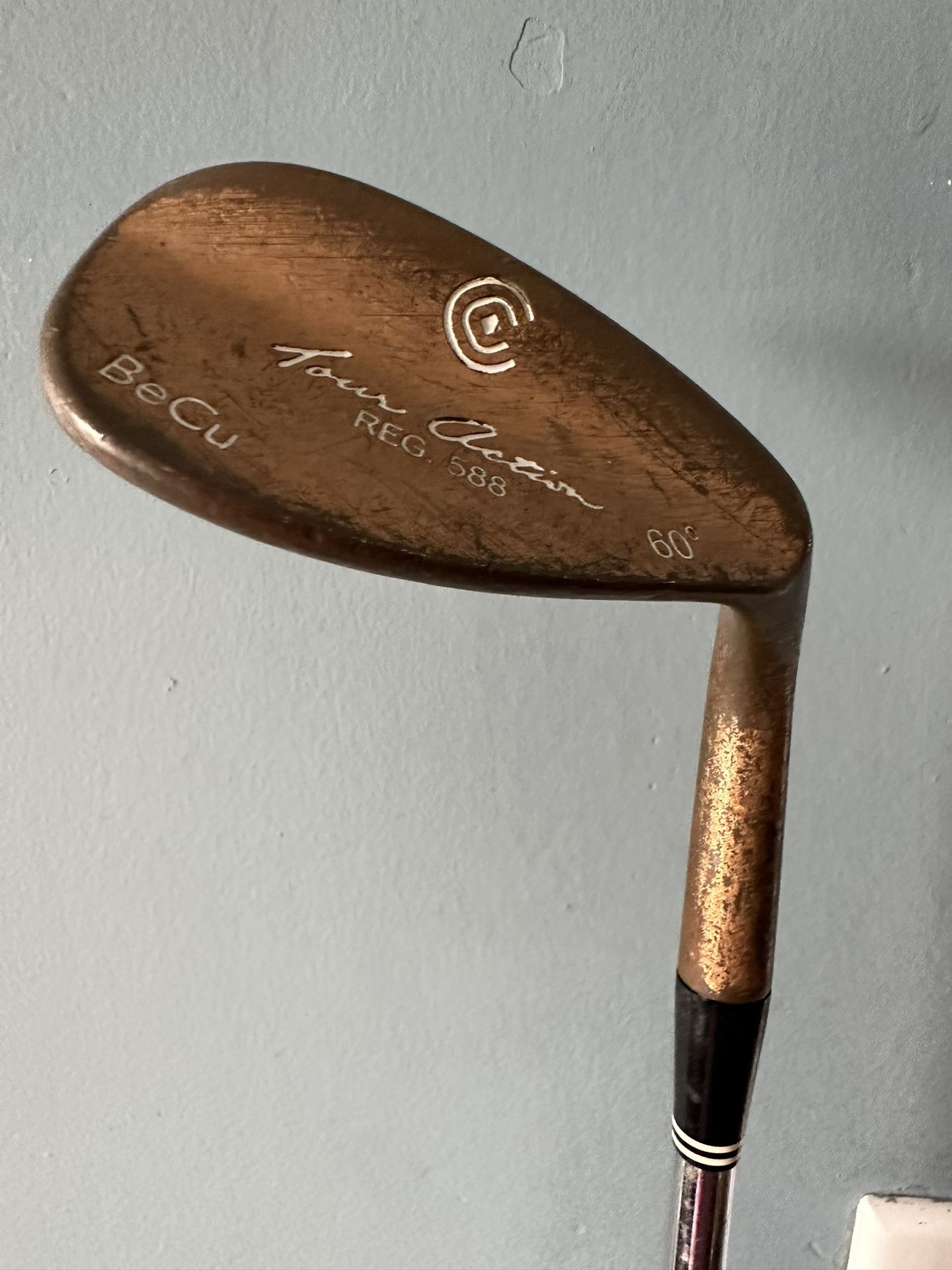 Cleveland Tour Action Reg. 588 Becu 60 Degree Wedge Golf Club. R/H