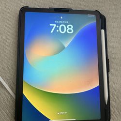 iPad Air 5th Gen w/ Apple Pencil