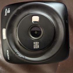 Fujifilm Instax SQ20 Instant Camera 