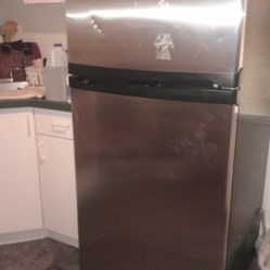 Whirlpool Gold Fridge And Freezer 